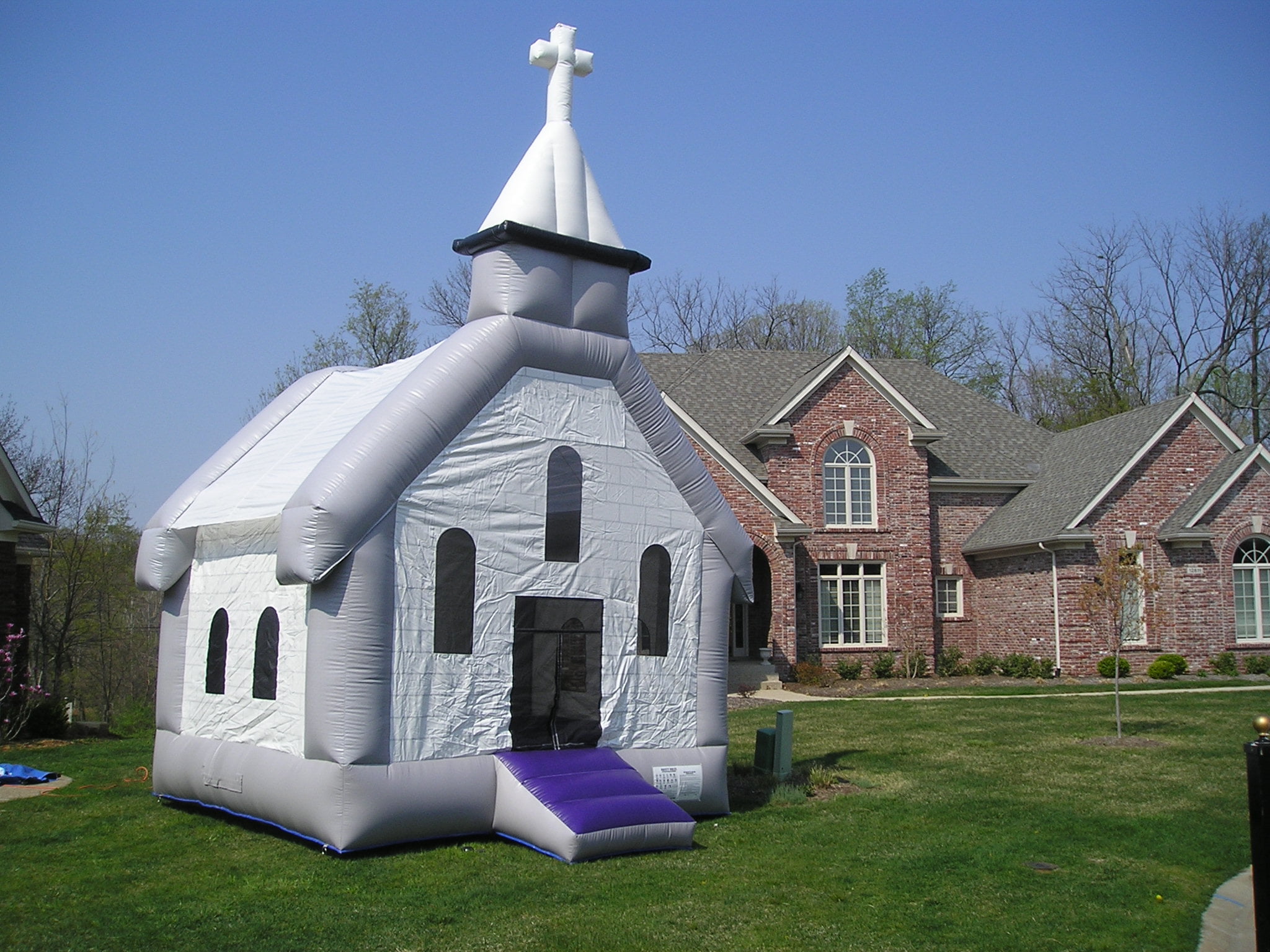 chuch bouncer